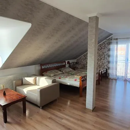 Mika 3* Štúrovo